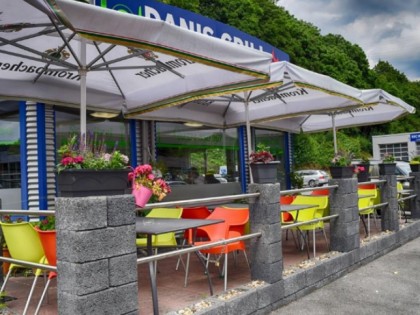 照片: Danis Grill